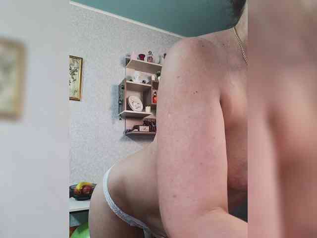 Ellie_ webcam