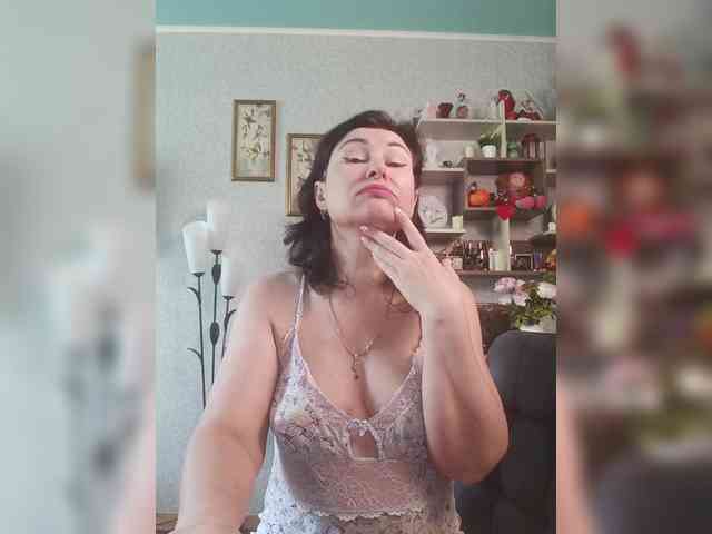 Ellie_ webcam