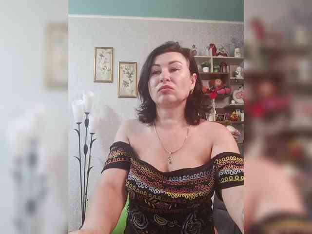 Ellie_ webcam