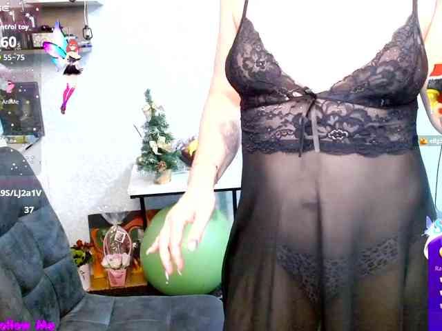 Ellie_ webcam