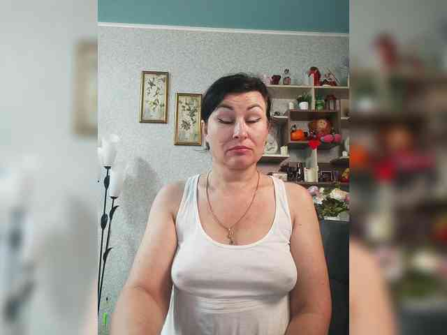 Ellie_ webcam