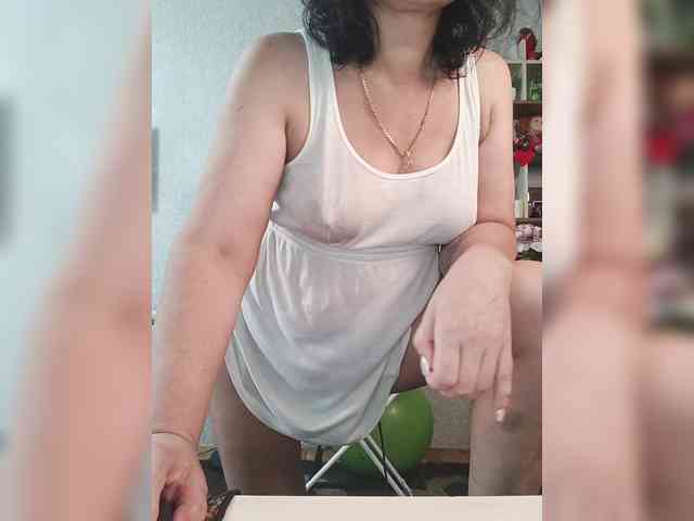 Ellie_ webcam