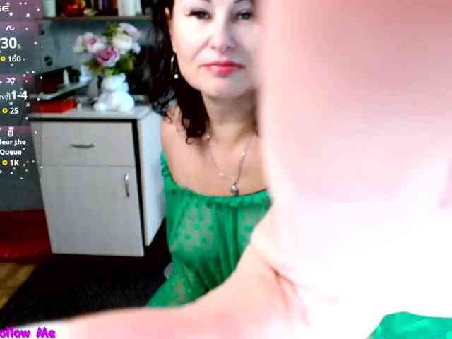 Ellie_ webcam