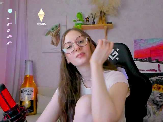 KiraRumGirl webcam