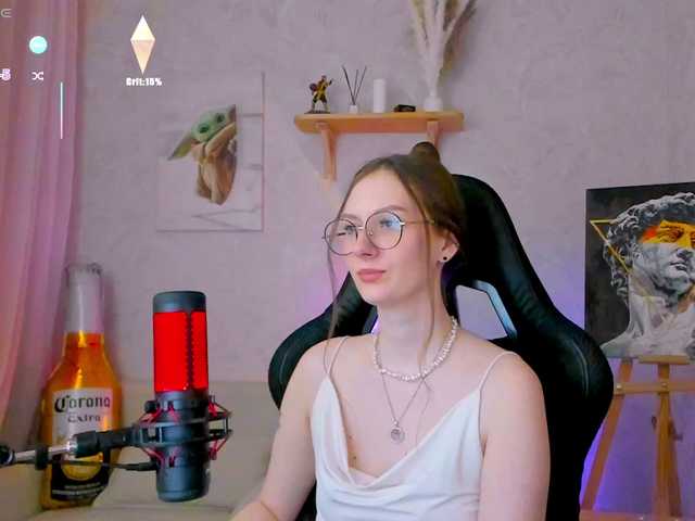 -Lovely's BongaCams show and profile