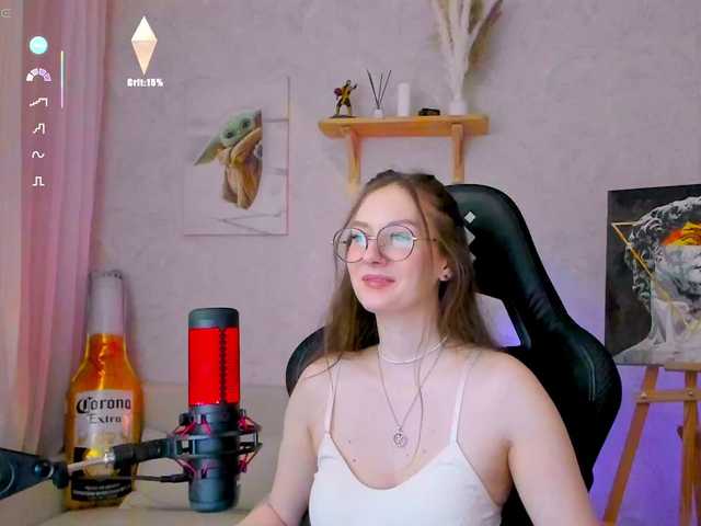 -Lovely's BongaCams show and profile