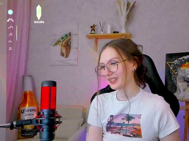 -Lovely's BongaCams show and profile