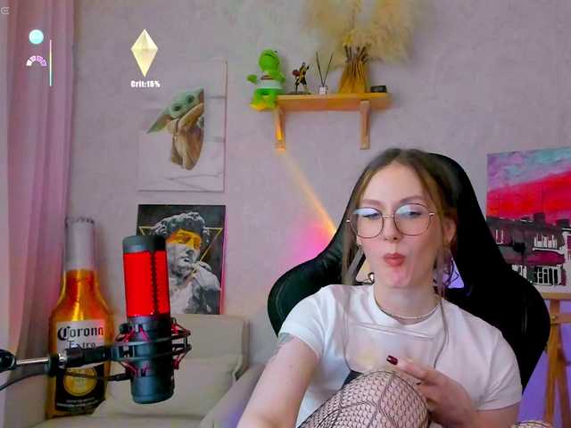 -Lovely's BongaCams show and profile