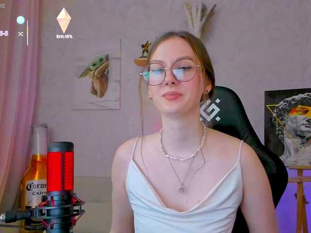 -Lovely's BongaCams show and profile