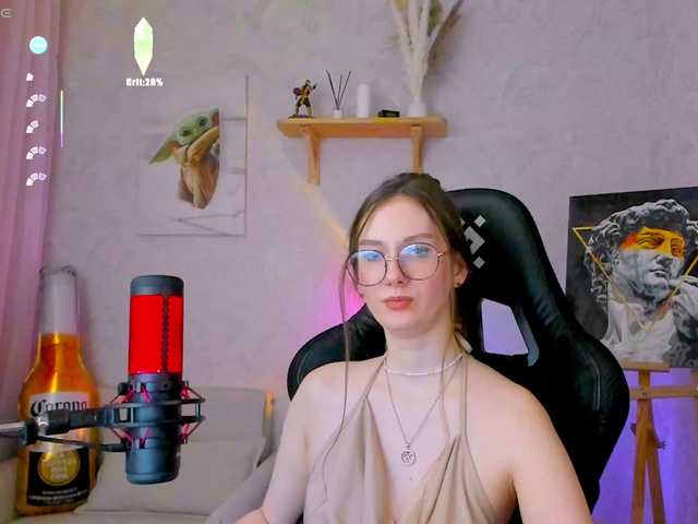 -Lovely's BongaCams show and profile