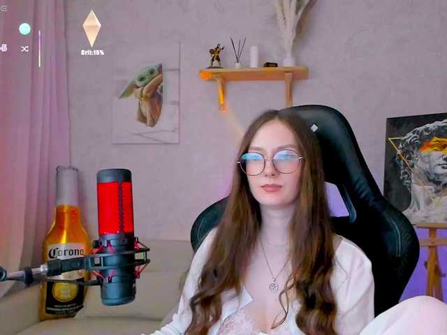 -Lovely's BongaCams show and profile