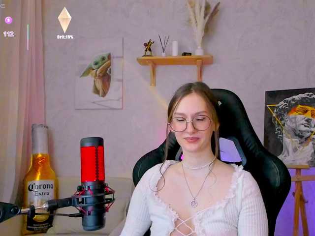 -Lovely's BongaCams show and profile