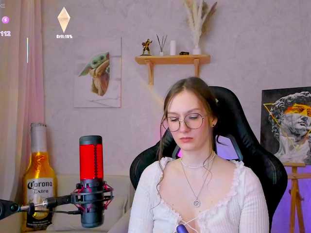 -Lovely's BongaCams show and profile