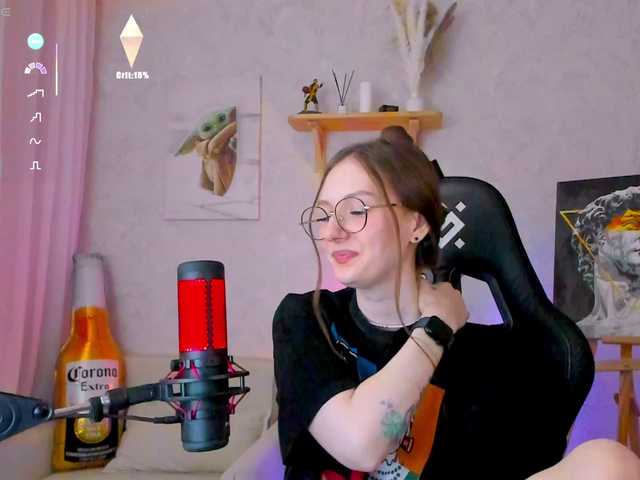 -Lovely's BongaCams show and profile