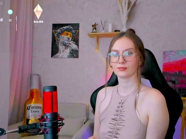 -Lovely's BongaCams show and profile