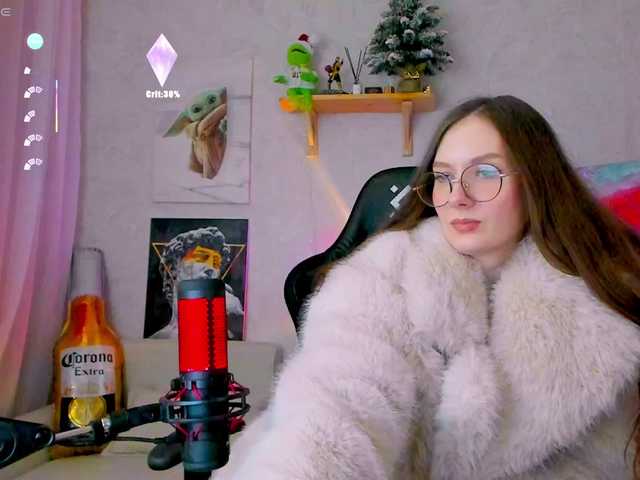 -Lovely's BongaCams show and profile