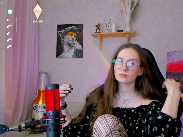 -Lovely's BongaCams show and profile