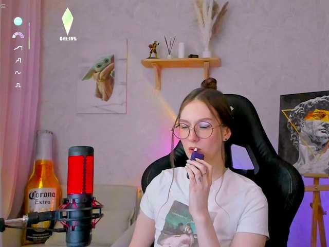 -Lovely live cam profile