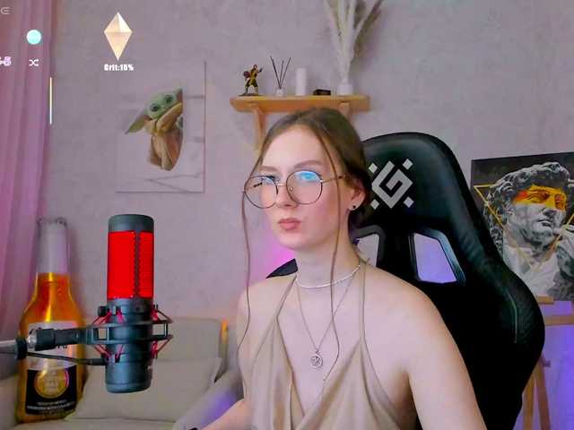 -Lovely's BongaCams show and profile