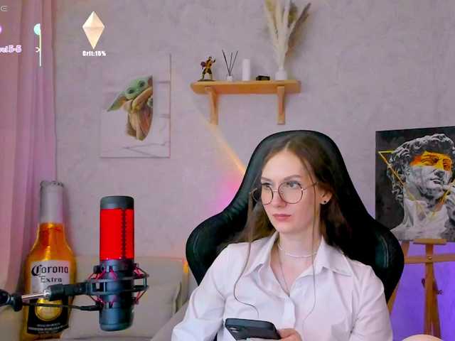 -Lovely's BongaCams show and profile