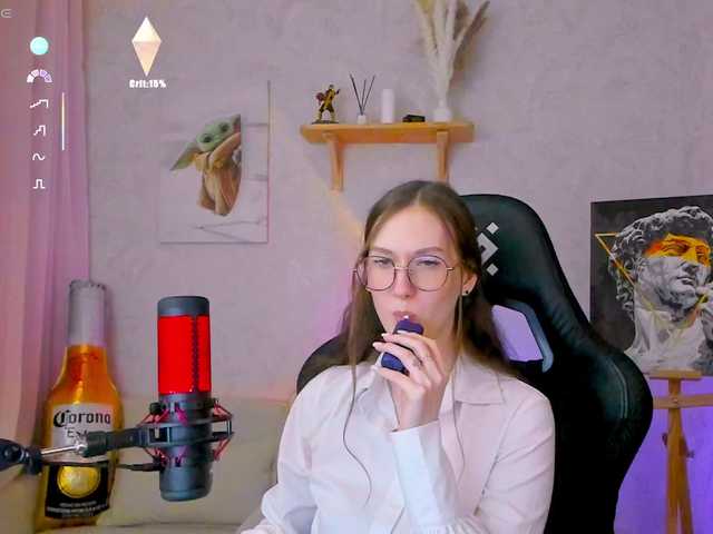 -Lovely's BongaCams show and profile