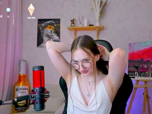 -Lovely's BongaCams show and profile