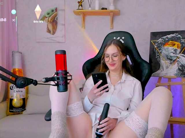 -Lovely's BongaCams show and profile