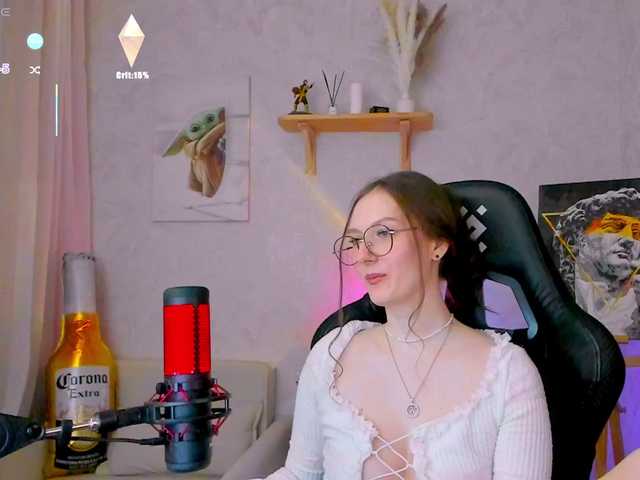 -Lovely's BongaCams show and profile