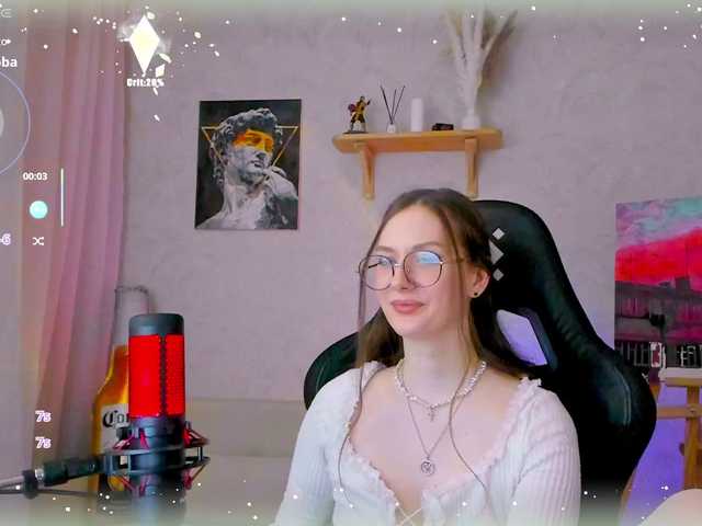 -Lovely's BongaCams show and profile