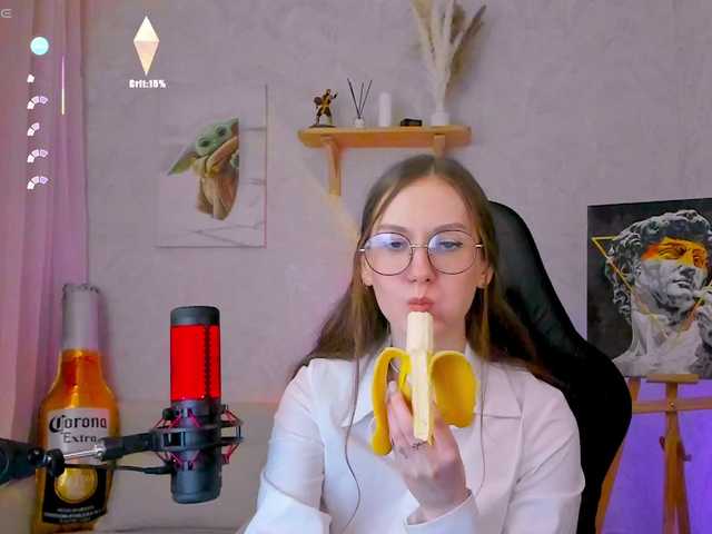 -Lovely's BongaCams show and profile