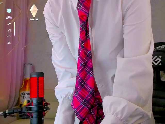 -Lovely's BongaCams show and profile