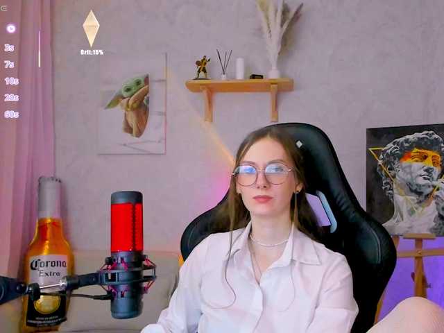 -Lovely's BongaCams show and profile