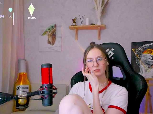 -Lovely's BongaCams show and profile