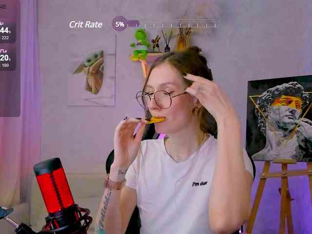 KiraRumGirl webcam
