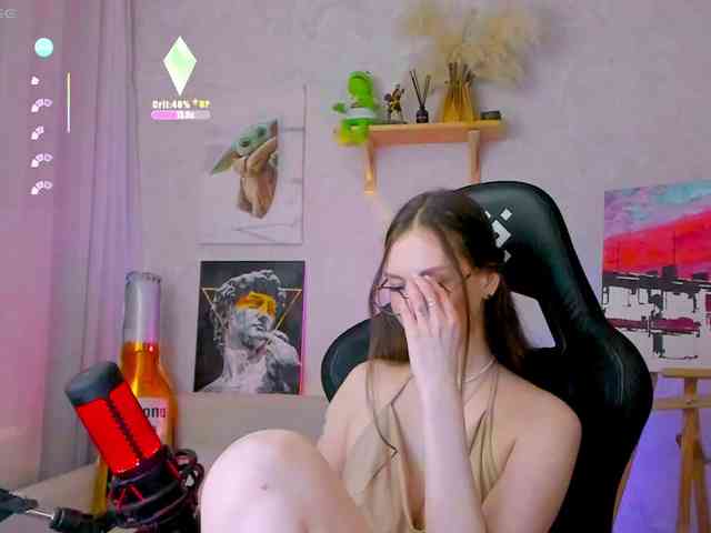 KiraRumGirl webcam