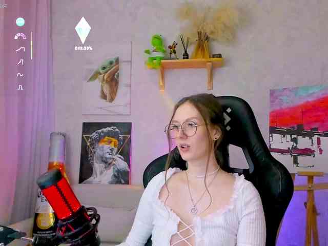 KiraRumGirl webcam