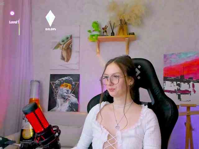 KiraRumGirl webcam