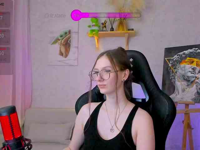 KiraRumGirl webcam