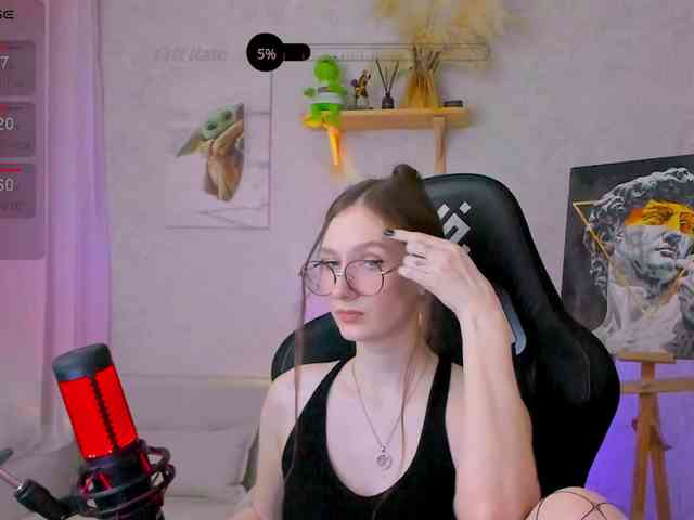 KiraRumGirl webcam