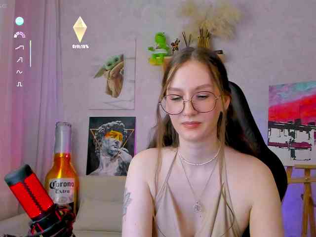 KiraRumGirl webcam
