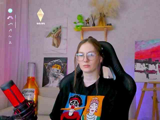 KiraRumGirl webcam