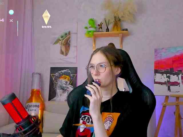 KiraRumGirl webcam
