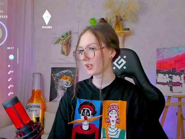 KiraRumGirl webcam