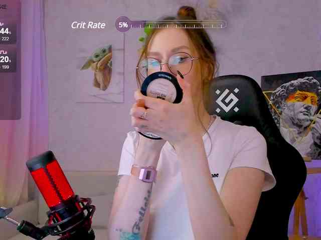 KiraRumGirl webcam