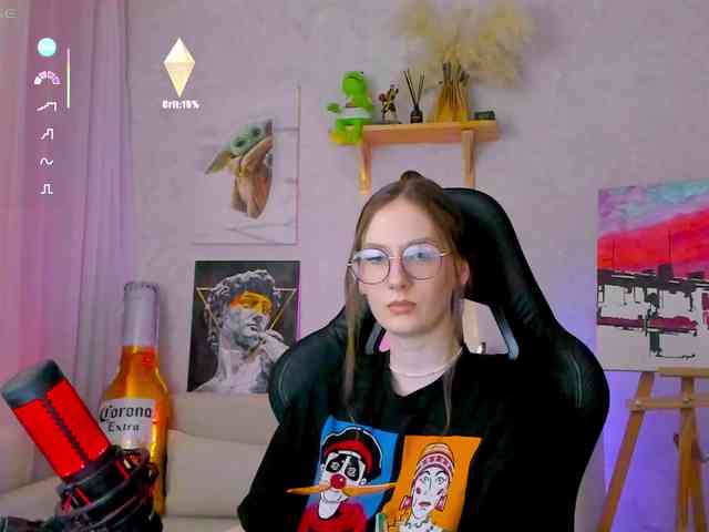 KiraRumGirl webcam