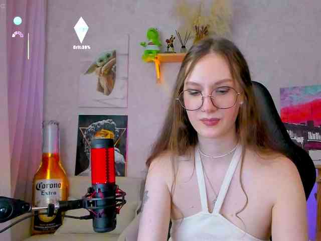 KiraRumGirl webcam