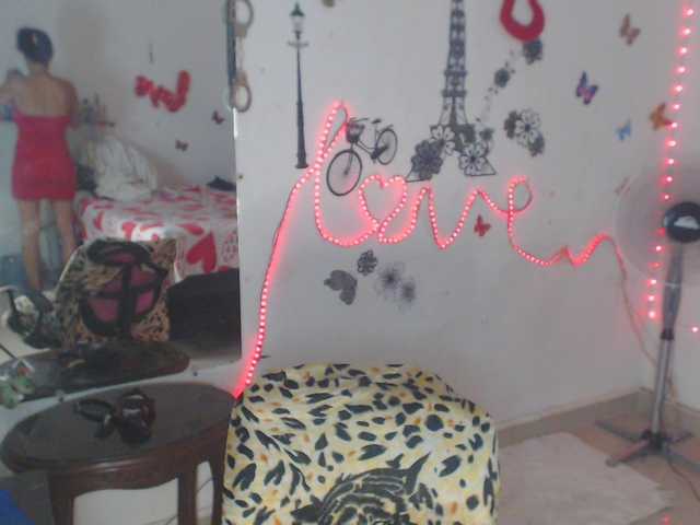 flacapaola11's BongaCams show and profile