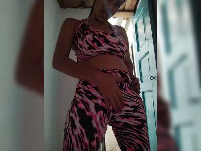 flacapaola11's BongaCams show and profile