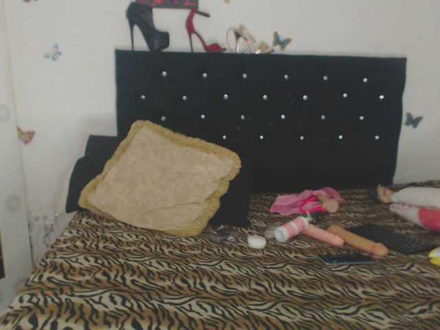 flacapaola11's BongaCams show and profile