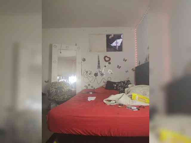 flacapaola11 Live Webcam on BongaCams